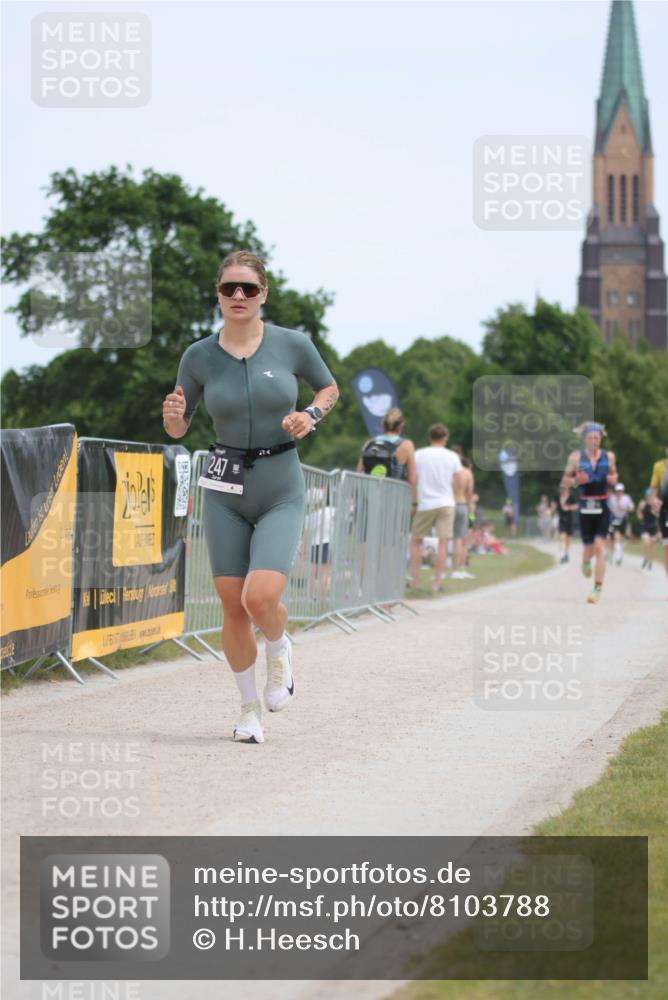 22.06.2025 - Viking Triathlon H.Heesch http://msf.ph/oto/8103788 22.06.2025 13:22:43 Laufen 208, 247, 337 meine-sportfotos.de