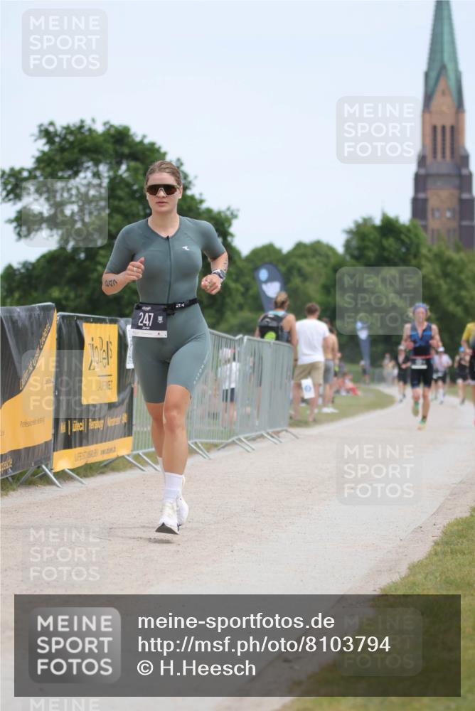 22.06.2025 - Viking Triathlon H.Heesch http://msf.ph/oto/8103794 22.06.2025 13:22:43 Laufen 208, 247, 337 meine-sportfotos.de