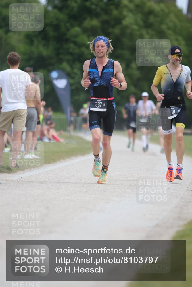 22.06.2025 - Viking Triathlon H.Heesch http://msf.ph/oto/8103797 22.06.2025 13:22:45 Laufen 91, 208, 247, 337 meine-sportfotos.de