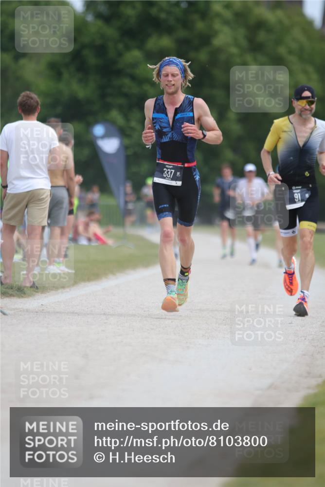 22.06.2025 - Viking Triathlon H.Heesch http://msf.ph/oto/8103800 22.06.2025 13:22:45 Laufen 91, 208, 247, 337 meine-sportfotos.de