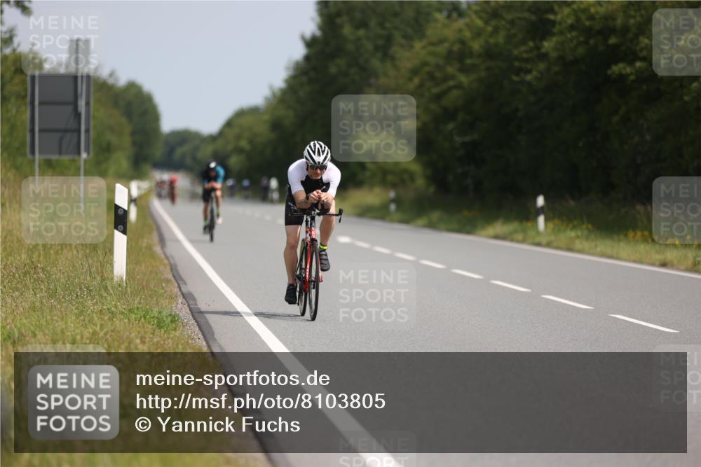 22.06.2025 - Viking Triathlon Yannick Fuchs http://msf.ph/oto/8103805 22.06.2025 11:27:23 Radfahren 57, 172, 258, 289, 359, 367, 420, 652 meine-sportfotos.de