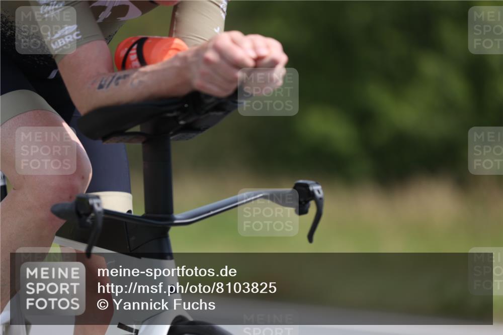 22.06.2025 - Viking Triathlon Yannick Fuchs http://msf.ph/oto/8103825 22.06.2025 12:07:02 Radfahren 347, 518, 648 meine-sportfotos.de
