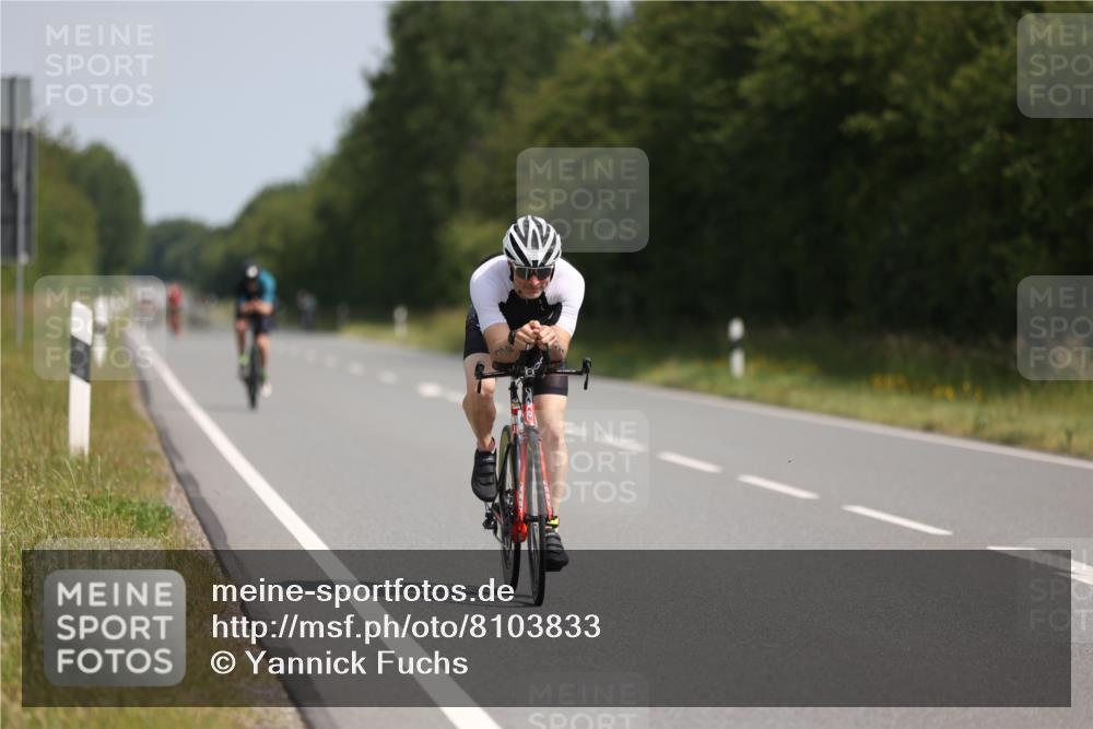 22.06.2025 - Viking Triathlon Yannick Fuchs http://msf.ph/oto/8103833 22.06.2025 11:27:24 Radfahren 57, 172, 258, 289, 359, 367, 420, 652 meine-sportfotos.de