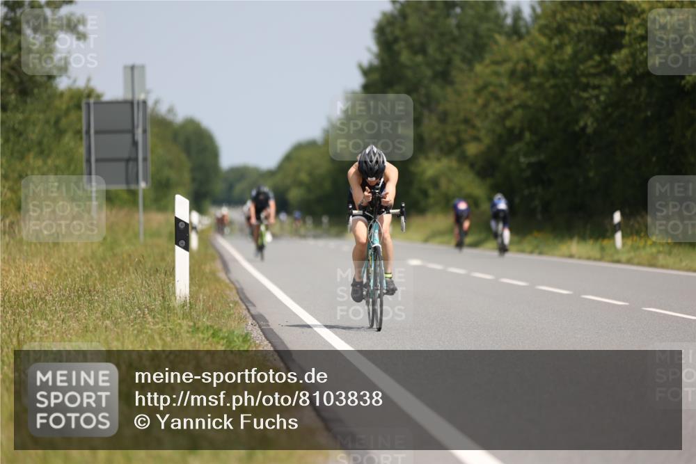 22.06.2025 - Viking Triathlon Yannick Fuchs http://msf.ph/oto/8103838 22.06.2025 12:07:15 Radfahren 3, 24, 143, 200, 469 meine-sportfotos.de