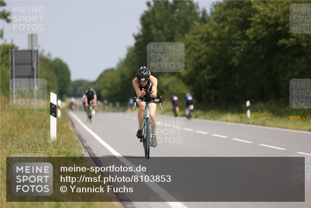 22.06.2025 - Viking Triathlon Yannick Fuchs http://msf.ph/oto/8103853 22.06.2025 12:07:15 Radfahren 3, 24, 143, 200, 469 meine-sportfotos.de