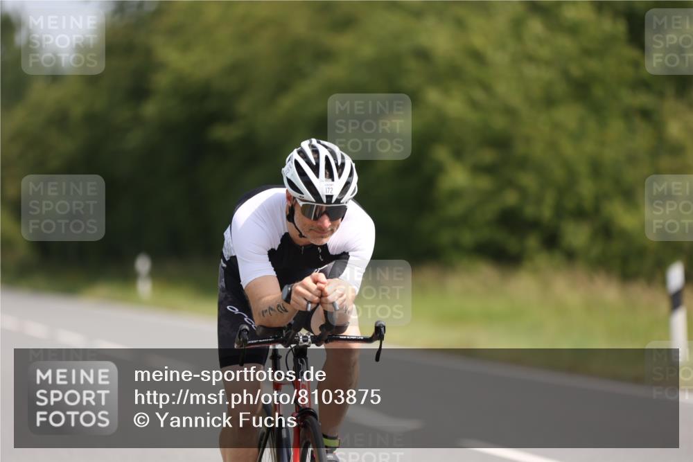 22.06.2025 - Viking Triathlon Yannick Fuchs http://msf.ph/oto/8103875 22.06.2025 11:27:25 Radfahren 57, 172, 258, 289, 359, 367, 420, 652 meine-sportfotos.de