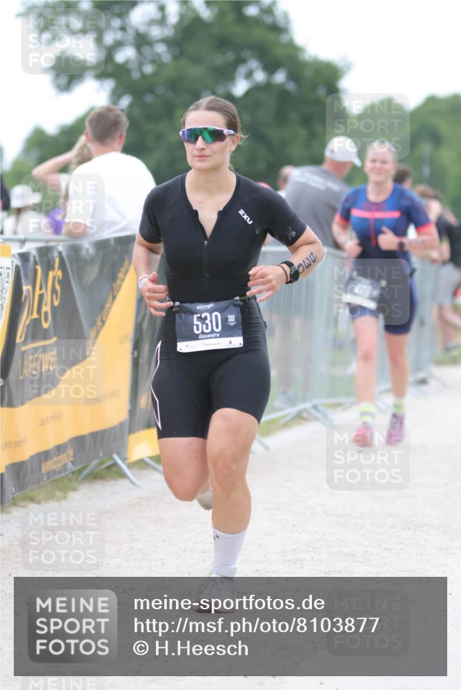 22.06.2025 - Viking Triathlon H.Heesch http://msf.ph/oto/8103877 22.06.2025 15:54:35 Laufen 470, 530 meine-sportfotos.de
