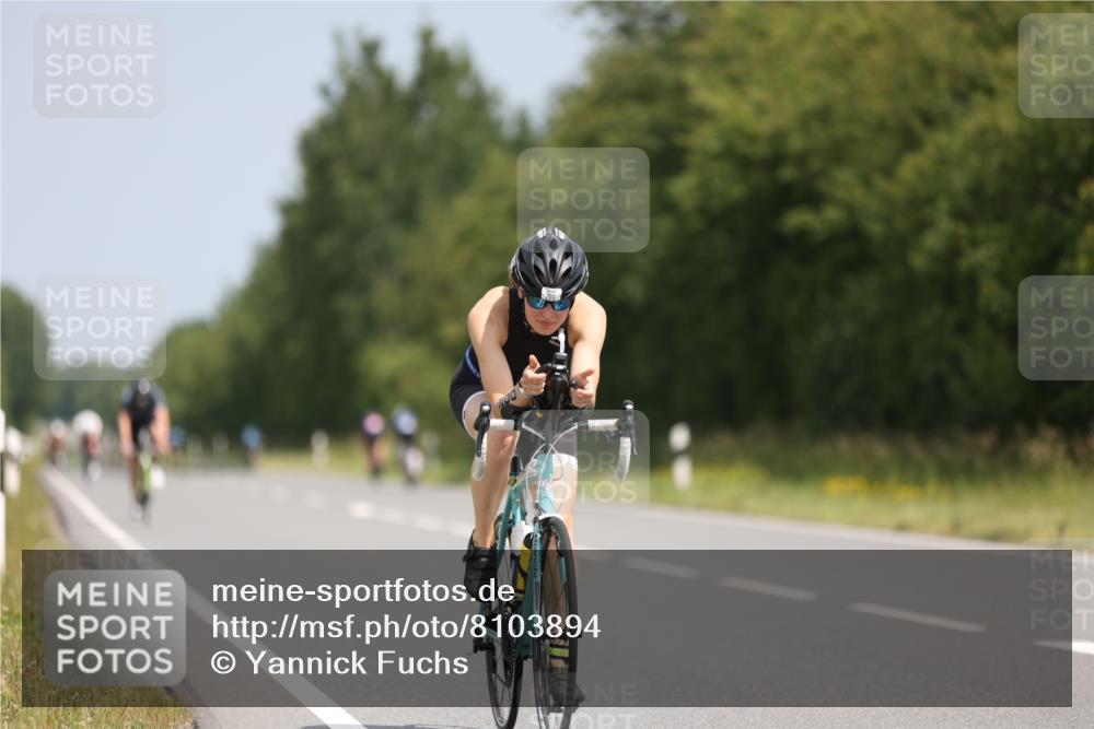 22.06.2025 - Viking Triathlon Yannick Fuchs http://msf.ph/oto/8103894 22.06.2025 12:07:17 Radfahren 3, 24, 143, 200, 469 meine-sportfotos.de