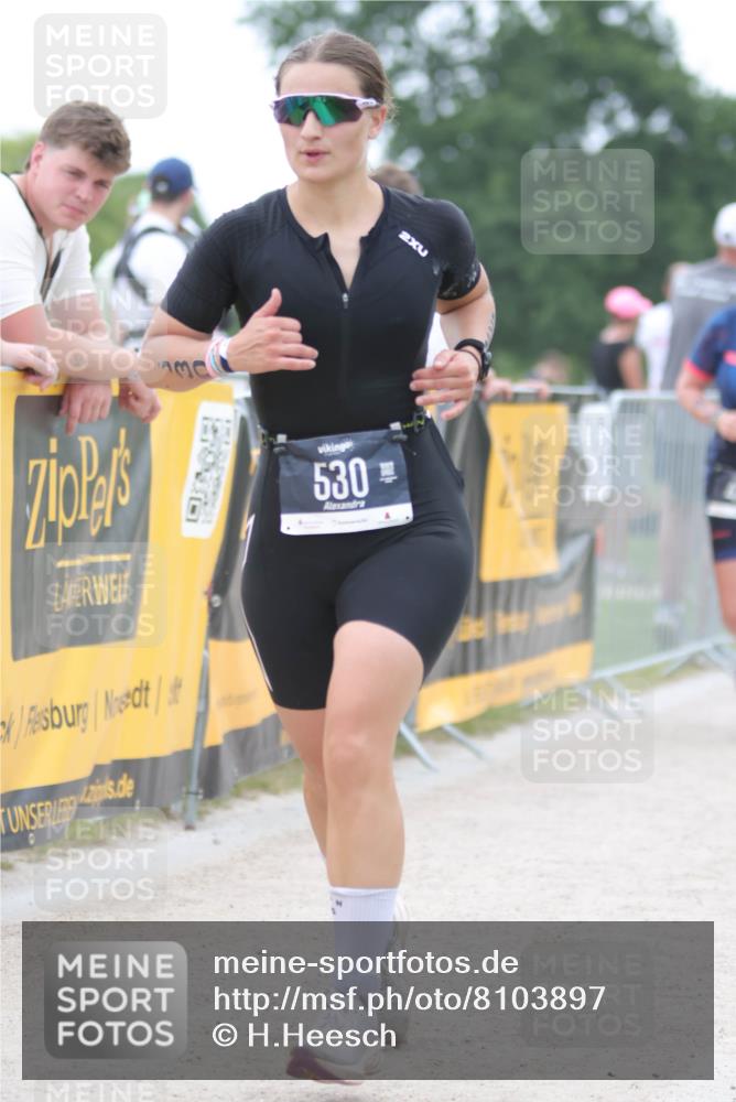 22.06.2025 - Viking Triathlon H.Heesch http://msf.ph/oto/8103897 22.06.2025 15:54:35 Laufen 470, 530 meine-sportfotos.de