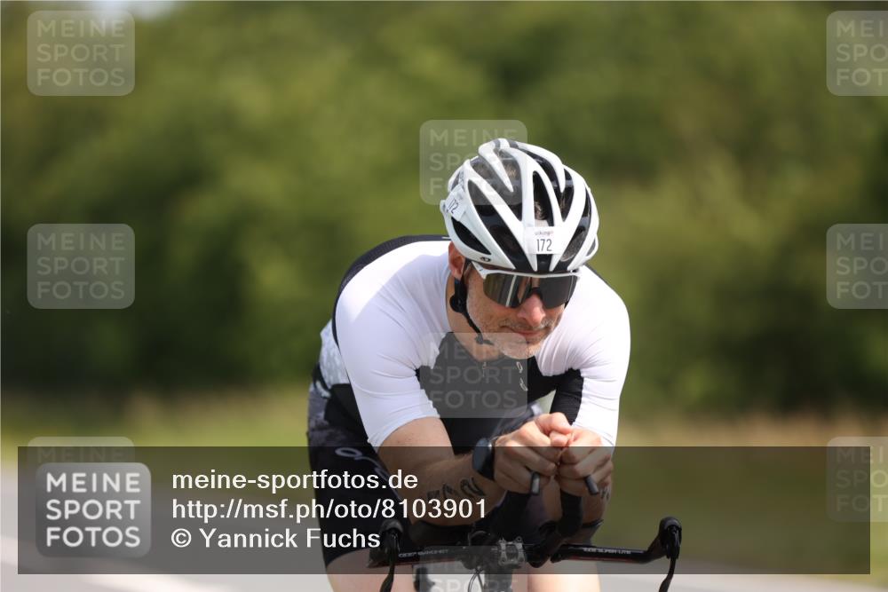 22.06.2025 - Viking Triathlon Yannick Fuchs http://msf.ph/oto/8103901 22.06.2025 11:27:26 Radfahren 57, 172, 258, 289, 359, 367, 420, 652 meine-sportfotos.de