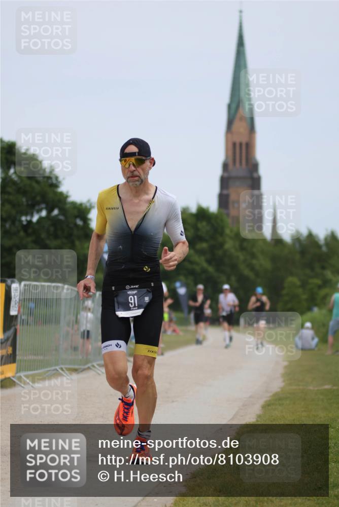22.06.2025 - Viking Triathlon H.Heesch http://msf.ph/oto/8103908 22.06.2025 13:22:51 Laufen 91, 337 meine-sportfotos.de