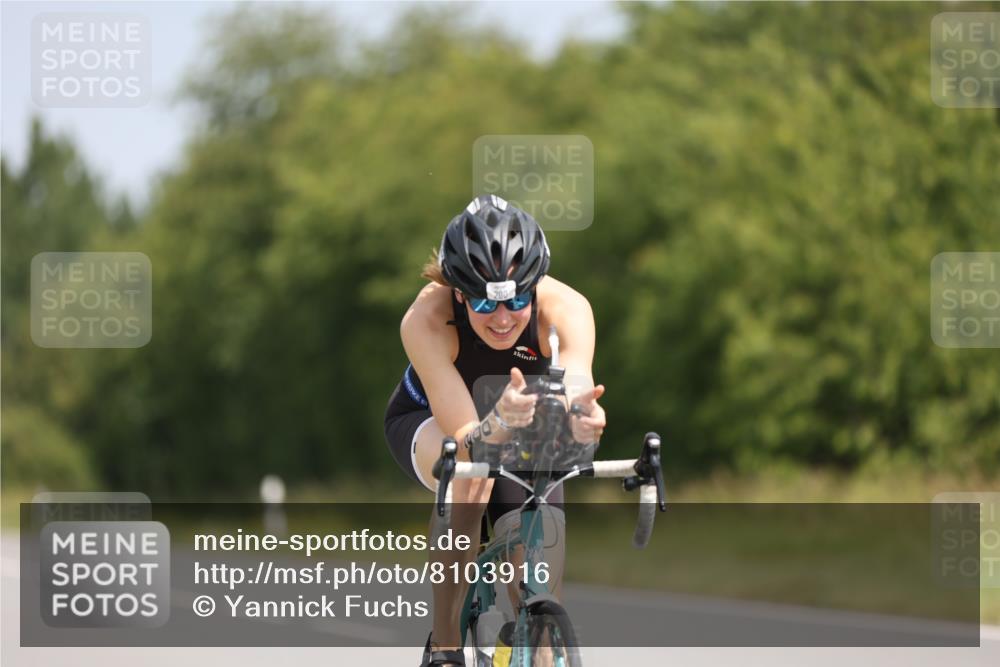 22.06.2025 - Viking Triathlon Yannick Fuchs http://msf.ph/oto/8103916 22.06.2025 12:07:17 Radfahren 3, 24, 143, 200, 469 meine-sportfotos.de