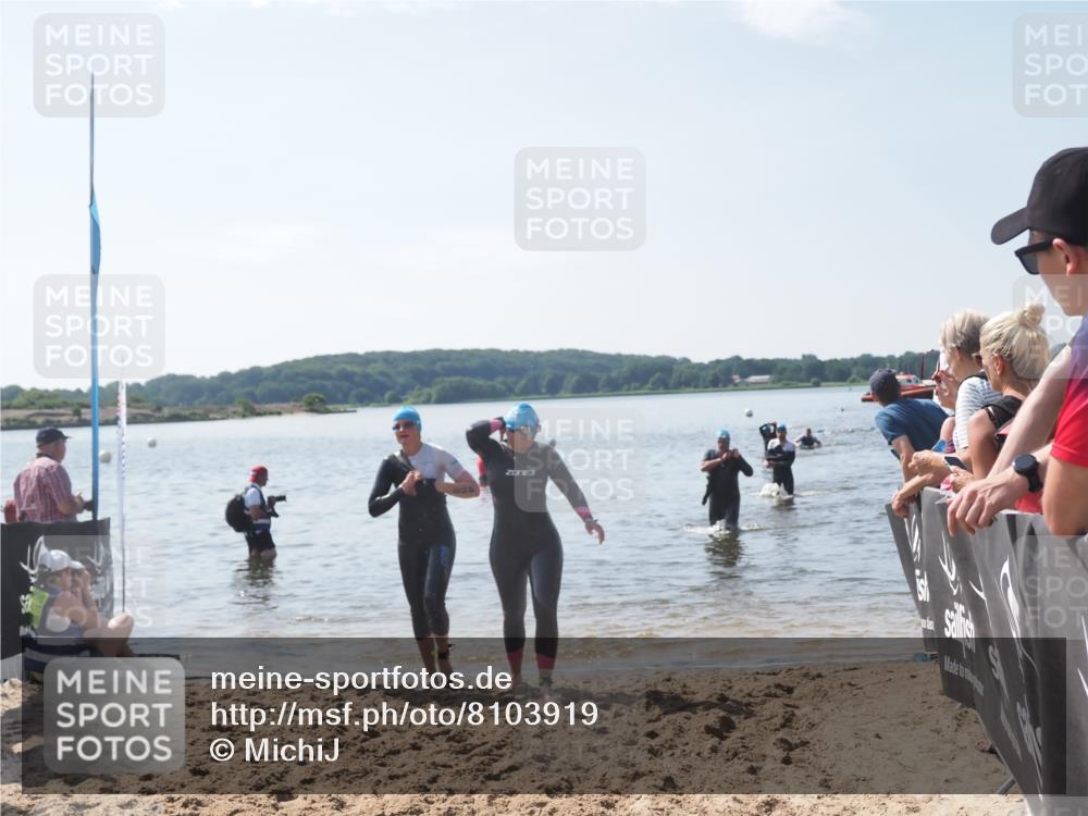 22.06.2025 - Viking Triathlon MichiJ http://msf.ph/oto/8103919 22.06.2025 10:46:57 Schwimmen 36, 378, 498, 515 meine-sportfotos.de