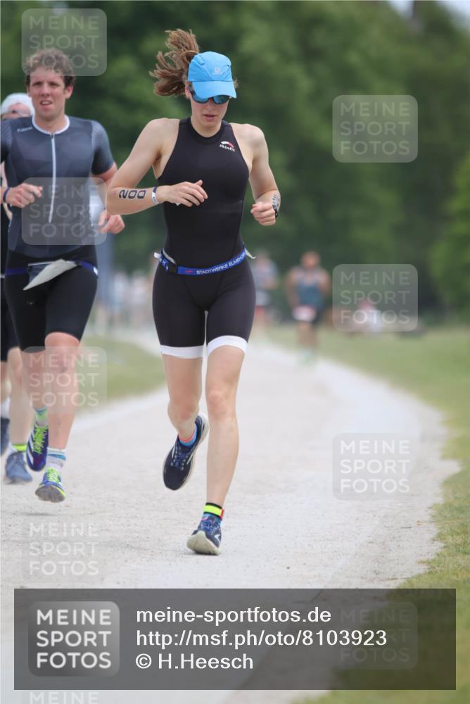 22.06.2025 - Viking Triathlon H.Heesch http://msf.ph/oto/8103923 22.06.2025 13:22:59 Laufen 200, 297, 384, 487 meine-sportfotos.de