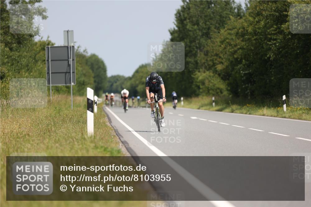 22.06.2025 - Viking Triathlon Yannick Fuchs http://msf.ph/oto/8103955 22.06.2025 12:07:19 Radfahren 3, 24, 200, 469 meine-sportfotos.de