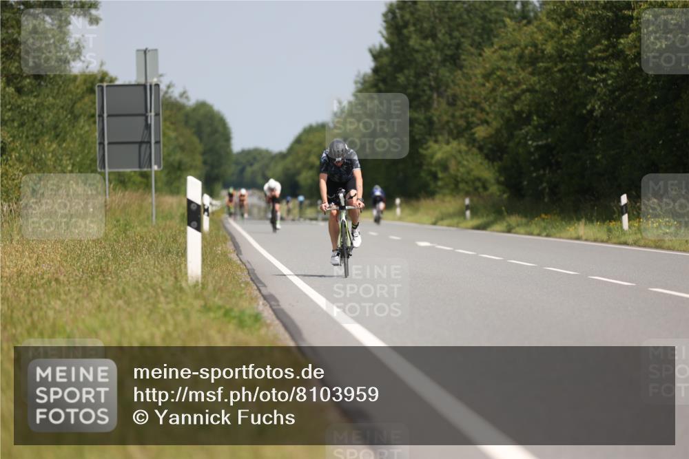 22.06.2025 - Viking Triathlon Yannick Fuchs http://msf.ph/oto/8103959 22.06.2025 12:07:19 Radfahren 3, 24, 200, 469 meine-sportfotos.de