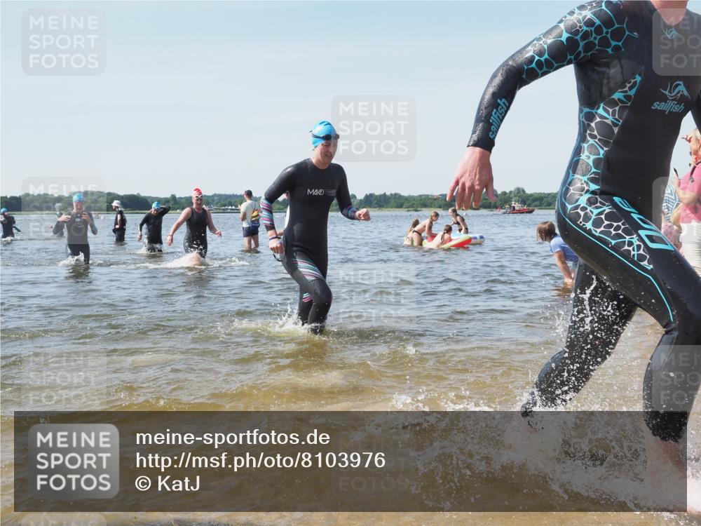 22.06.2025 - Viking Triathlon KatJ http://msf.ph/oto/8103976 22.06.2025 10:35:09 Schwimmen 139, 157, 204, 296, 365, 475, 495, 548, 660 meine-sportfotos.de