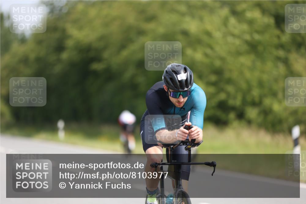 22.06.2025 - Viking Triathlon Yannick Fuchs http://msf.ph/oto/8103977 22.06.2025 11:27:29 Radfahren 57, 172, 258, 289, 359, 367, 420 meine-sportfotos.de