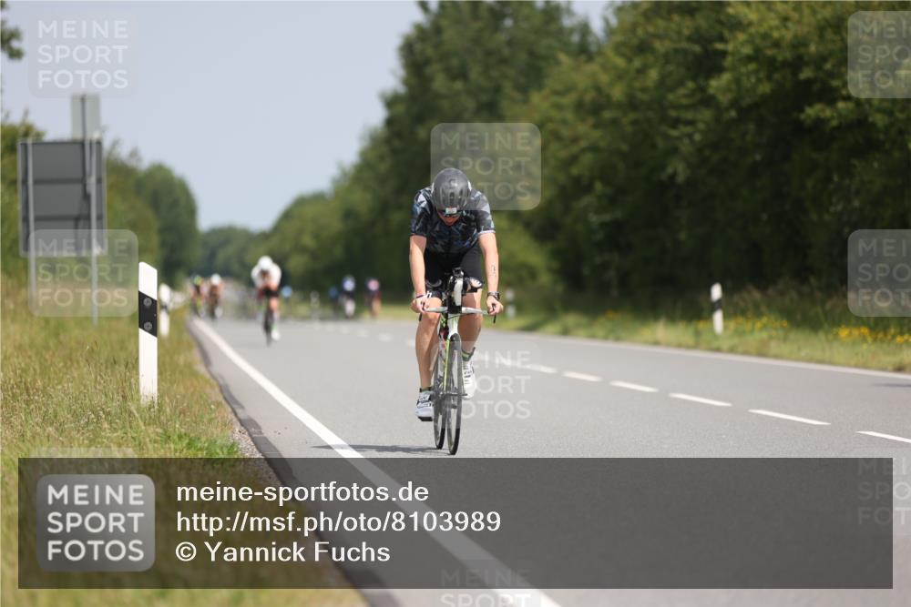 22.06.2025 - Viking Triathlon Yannick Fuchs http://msf.ph/oto/8103989 22.06.2025 12:07:21 Radfahren 3, 21, 200, 469 meine-sportfotos.de