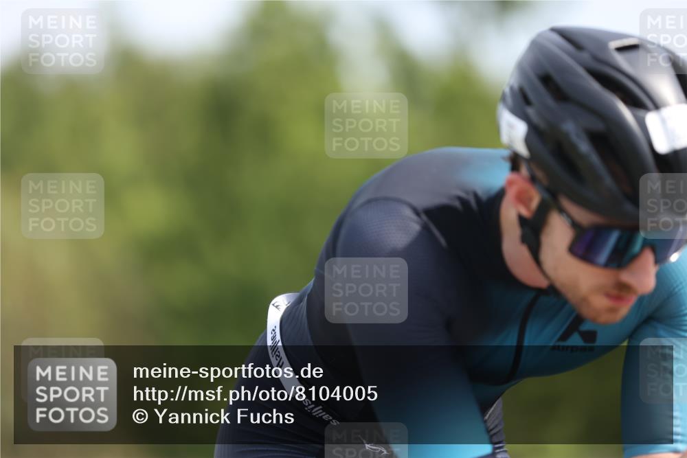 22.06.2025 - Viking Triathlon Yannick Fuchs http://msf.ph/oto/8104005 22.06.2025 11:27:30 Radfahren 57, 172, 258, 289, 359, 367 meine-sportfotos.de