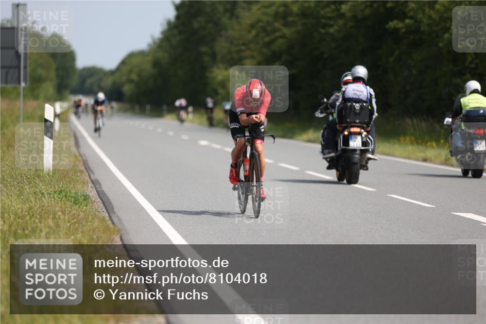 22.06.2025 - Viking Triathlon Yannick Fuchs http://msf.ph/oto/8104018 22.06.2025 11:27:39 Radfahren 235, 397 meine-sportfotos.de