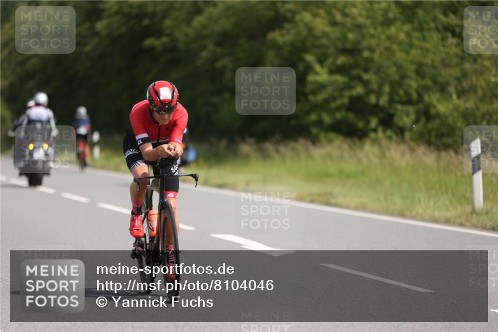 22.06.2025 - Viking Triathlon Yannick Fuchs http://msf.ph/oto/8104046 22.06.2025 11:27:40 Radfahren 235, 397 meine-sportfotos.de