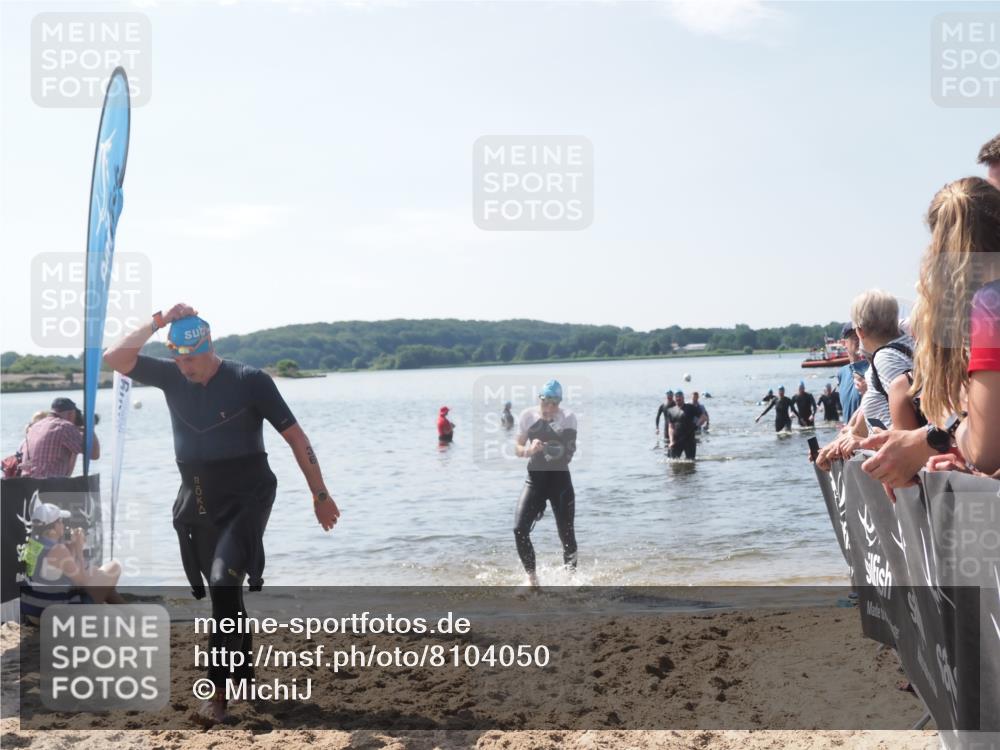 22.06.2025 - Viking Triathlon MichiJ http://msf.ph/oto/8104050 22.06.2025 10:47:09 Schwimmen 36, 51, 74, 378, 421 meine-sportfotos.de