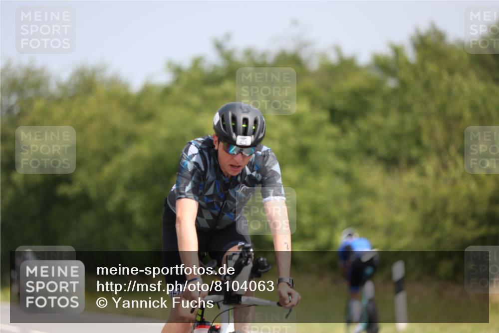 22.06.2025 - Viking Triathlon Yannick Fuchs http://msf.ph/oto/8104063 22.06.2025 12:07:23 Radfahren 3, 21, 469 meine-sportfotos.de