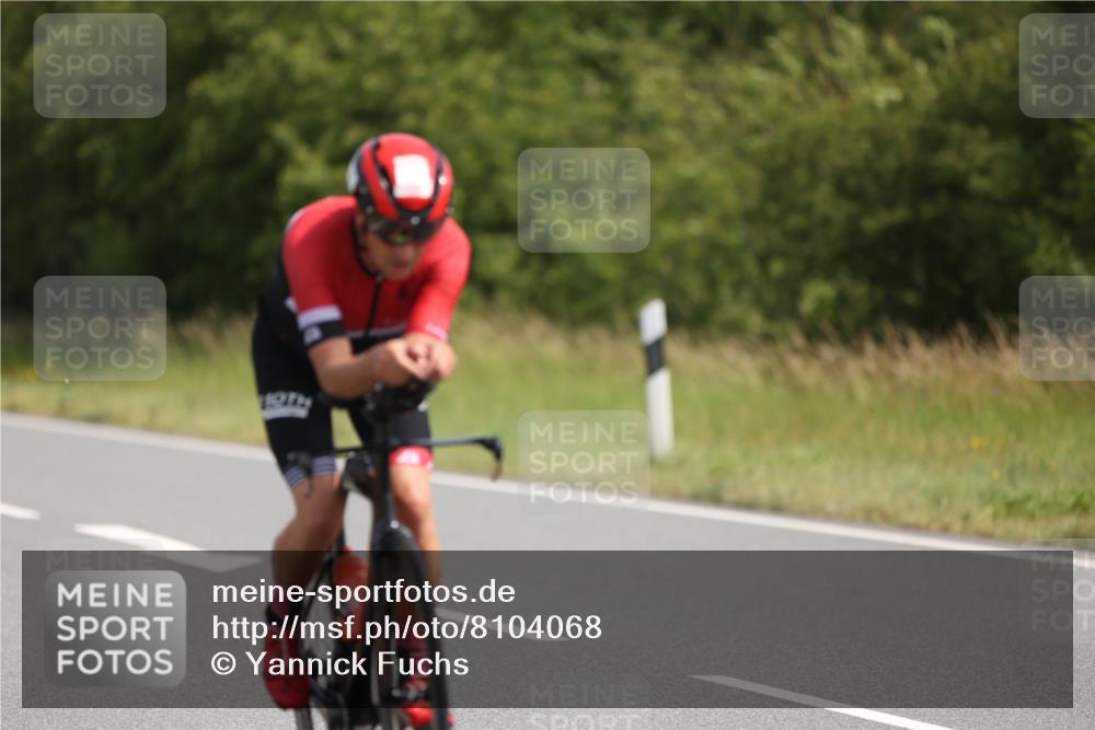 22.06.2025 - Viking Triathlon Yannick Fuchs http://msf.ph/oto/8104068 22.06.2025 11:27:41 Radfahren 235, 397 meine-sportfotos.de