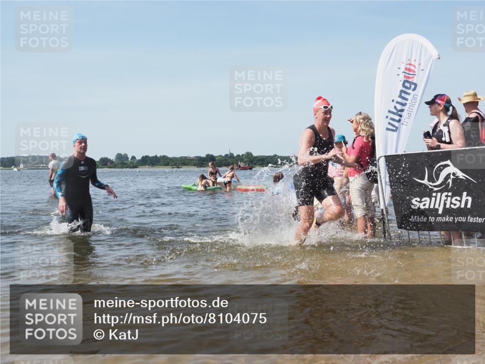22.06.2025 - Viking Triathlon KatJ http://msf.ph/oto/8104075 22.06.2025 10:35:14 Schwimmen 139, 157, 204, 296, 365, 508, 632, 660 meine-sportfotos.de