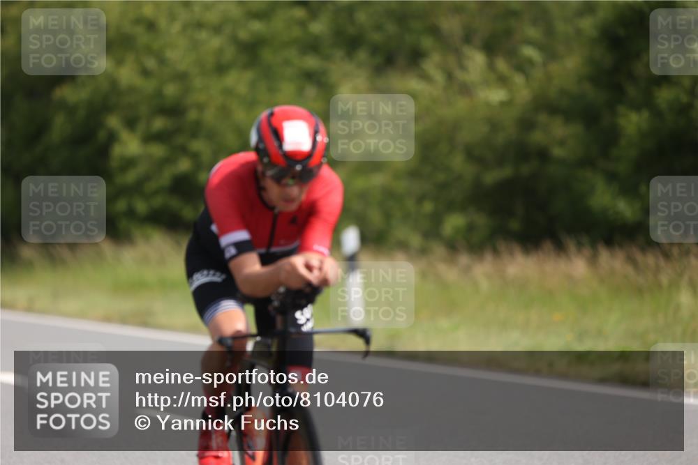 22.06.2025 - Viking Triathlon Yannick Fuchs http://msf.ph/oto/8104076 22.06.2025 11:27:41 Radfahren 235, 397 meine-sportfotos.de