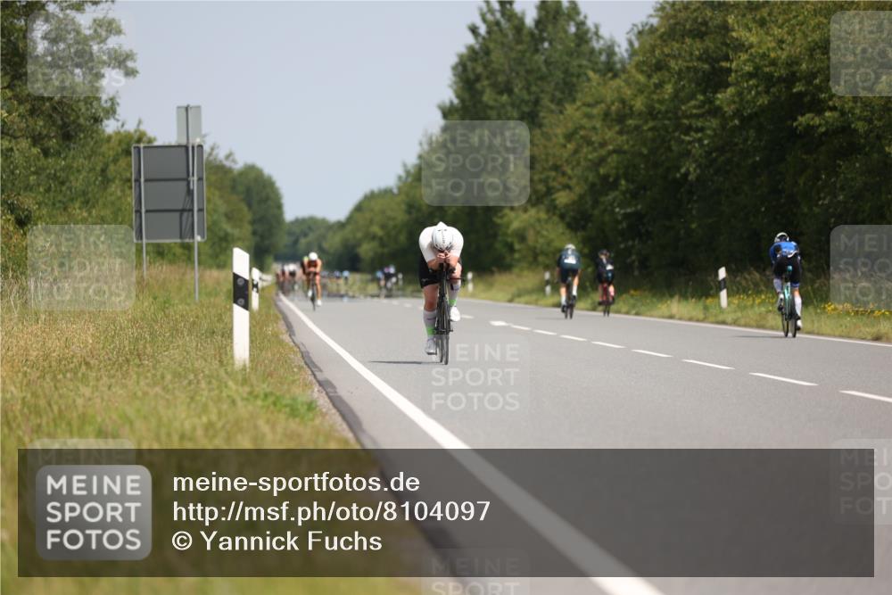22.06.2025 - Viking Triathlon Yannick Fuchs http://msf.ph/oto/8104097 22.06.2025 12:07:26 Radfahren 21, 469 meine-sportfotos.de