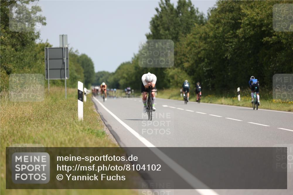 22.06.2025 - Viking Triathlon Yannick Fuchs http://msf.ph/oto/8104102 22.06.2025 12:07:26 Radfahren 21, 469 meine-sportfotos.de