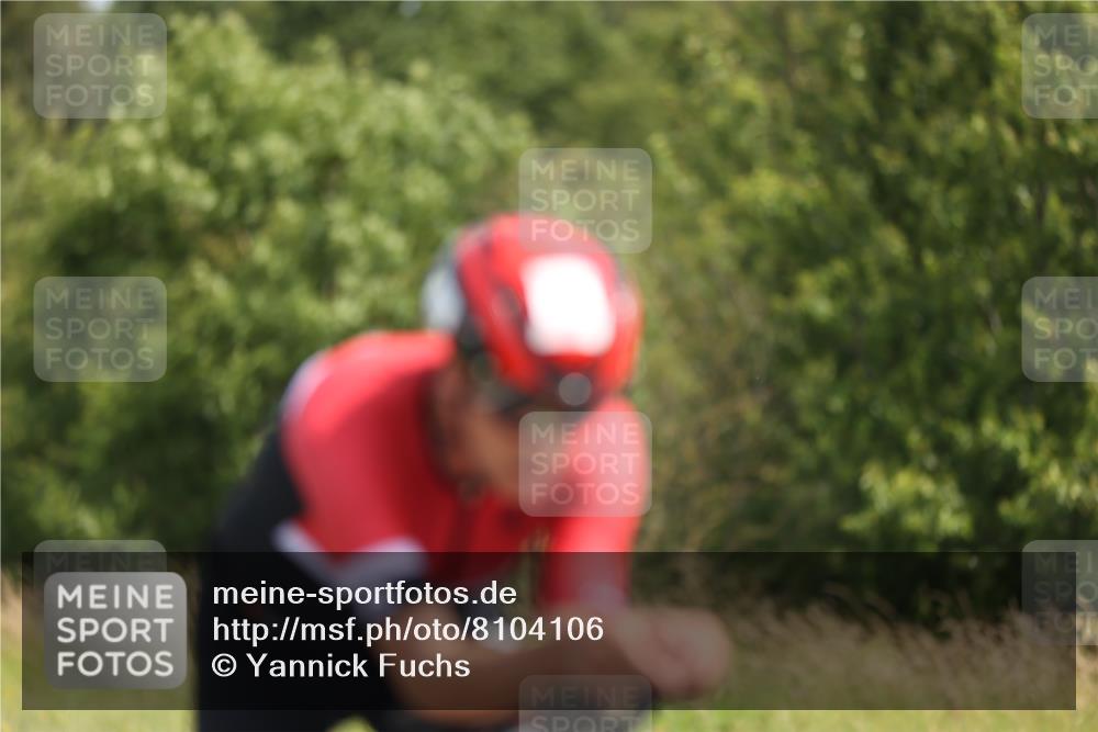 22.06.2025 - Viking Triathlon Yannick Fuchs http://msf.ph/oto/8104106 22.06.2025 11:27:41 Radfahren 235, 397 meine-sportfotos.de
