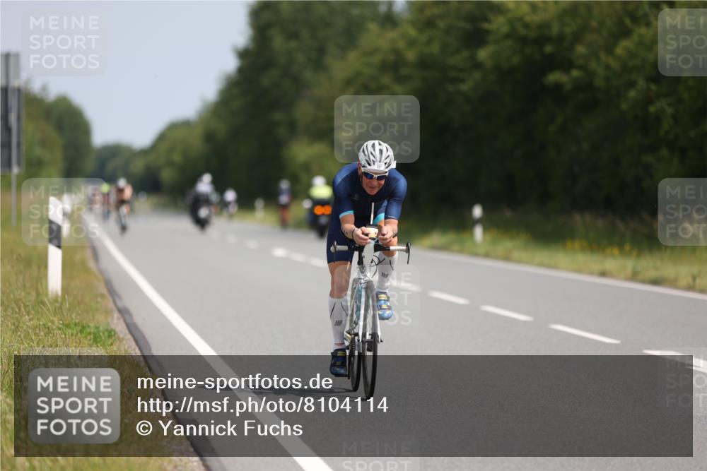 22.06.2025 - Viking Triathlon Yannick Fuchs http://msf.ph/oto/8104114 22.06.2025 11:27:46 Radfahren 222, 397 meine-sportfotos.de