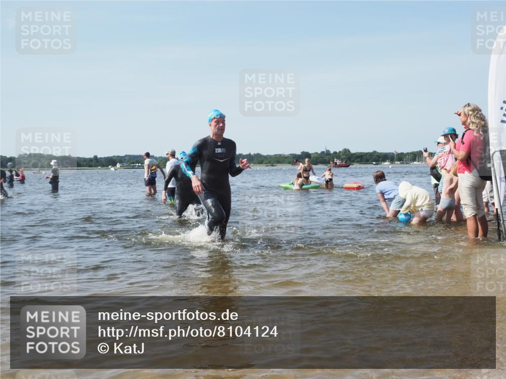 22.06.2025 - Viking Triathlon KatJ http://msf.ph/oto/8104124 22.06.2025 10:35:15 Schwimmen 139, 157, 204, 296, 365, 508, 632, 660 meine-sportfotos.de