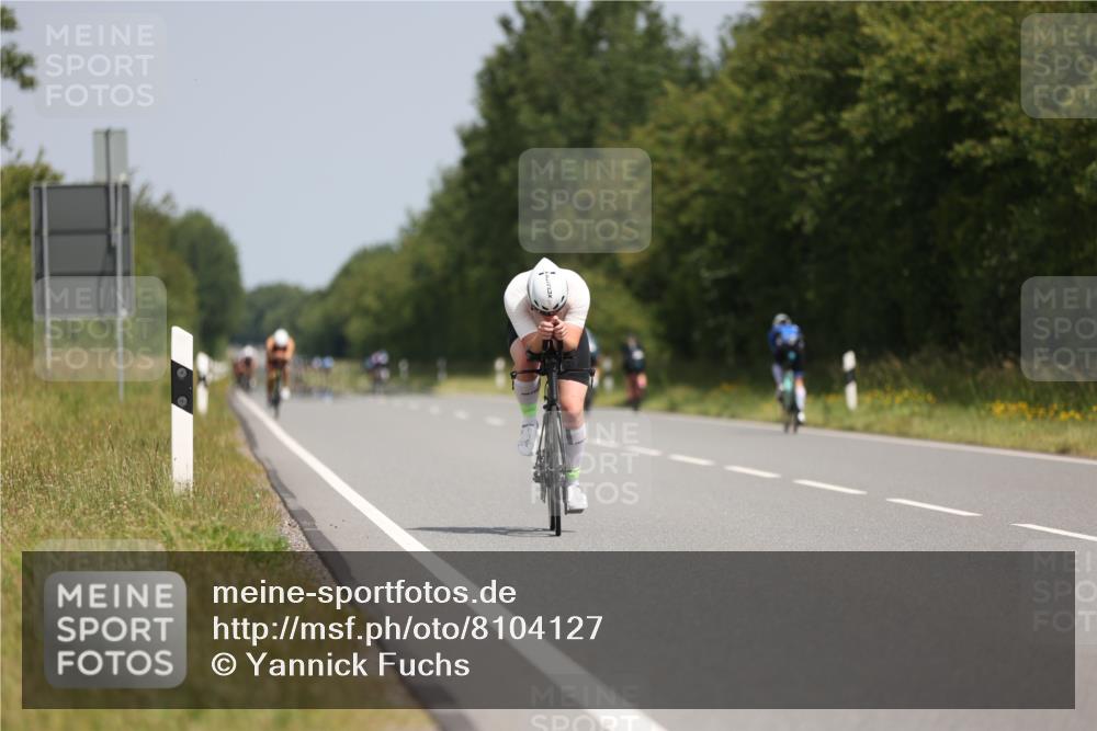 22.06.2025 - Viking Triathlon Yannick Fuchs http://msf.ph/oto/8104127 22.06.2025 12:07:28 Radfahren 21, 382, 469 meine-sportfotos.de