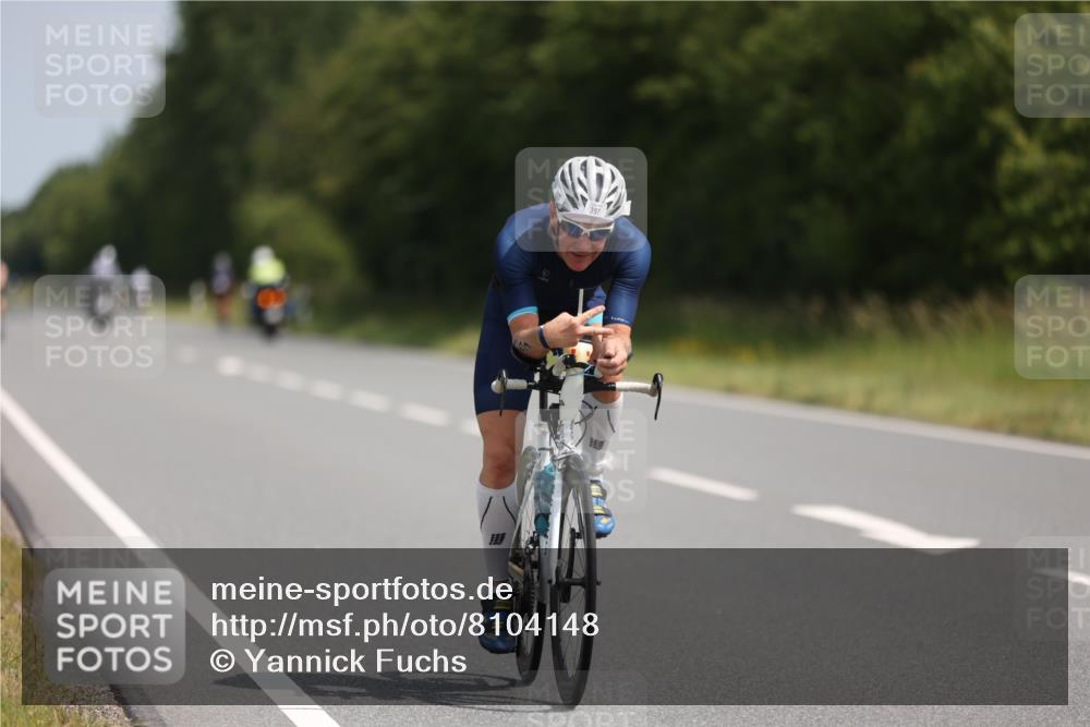 22.06.2025 - Viking Triathlon Yannick Fuchs http://msf.ph/oto/8104148 22.06.2025 11:27:47 Radfahren 222, 397, 513 meine-sportfotos.de