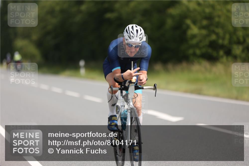 22.06.2025 - Viking Triathlon Yannick Fuchs http://msf.ph/oto/8104171 22.06.2025 11:27:47 Radfahren 222, 397, 513 meine-sportfotos.de