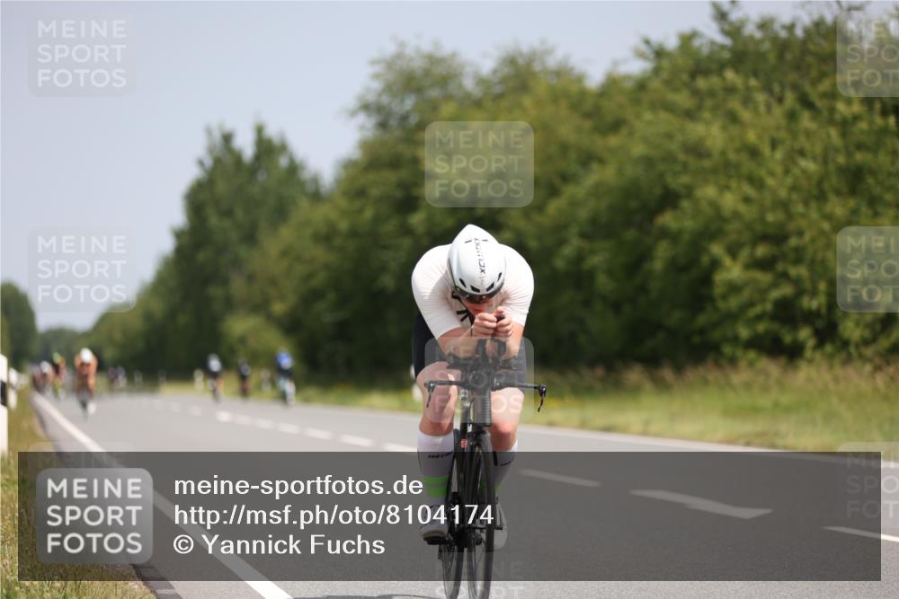 22.06.2025 - Viking Triathlon Yannick Fuchs http://msf.ph/oto/8104174 22.06.2025 12:07:30 Radfahren 21, 382 meine-sportfotos.de