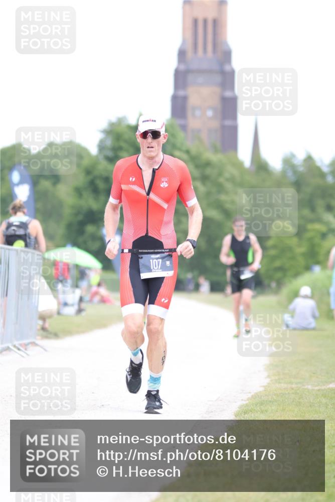 22.06.2025 - Viking Triathlon H.Heesch http://msf.ph/oto/8104176 22.06.2025 13:23:48 Laufen 107, 394 meine-sportfotos.de