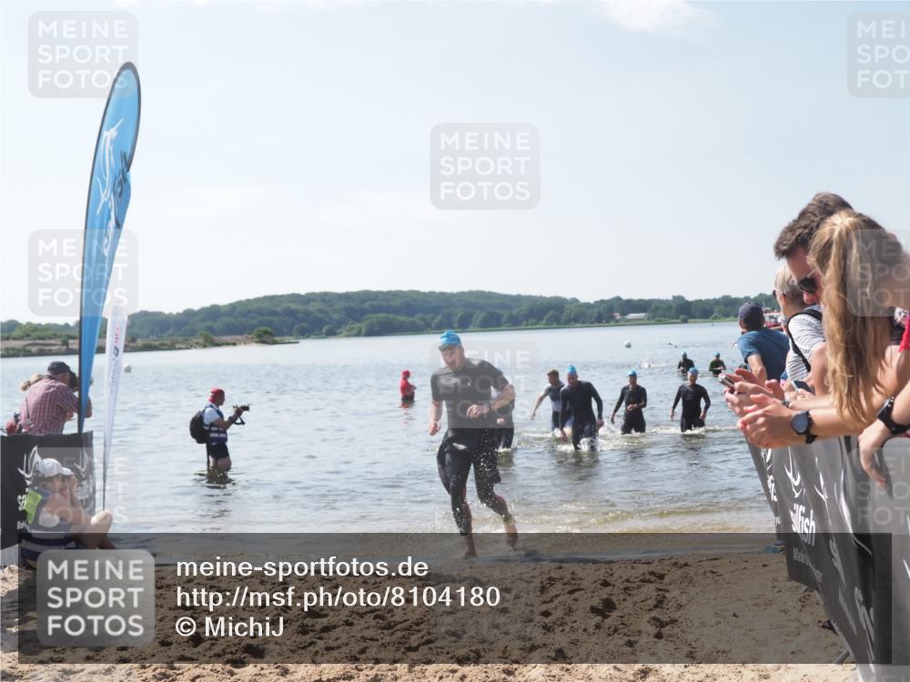 22.06.2025 - Viking Triathlon MichiJ http://msf.ph/oto/8104180 22.06.2025 10:47:20 Schwimmen 51, 74, 76, 267, 421, 547 meine-sportfotos.de