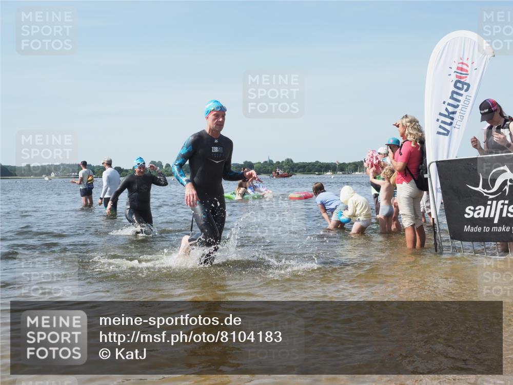 22.06.2025 - Viking Triathlon KatJ http://msf.ph/oto/8104183 22.06.2025 10:35:16 Schwimmen 139, 157, 204, 296, 320, 365, 395, 508, 632, 660 meine-sportfotos.de