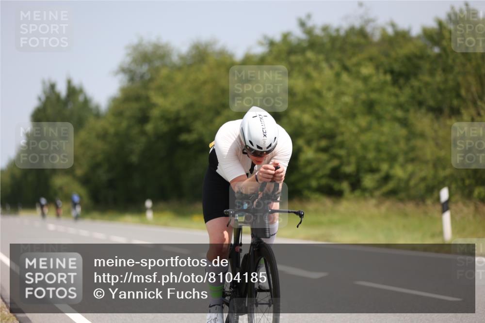 22.06.2025 - Viking Triathlon Yannick Fuchs http://msf.ph/oto/8104185 22.06.2025 12:07:30 Radfahren 21, 382 meine-sportfotos.de