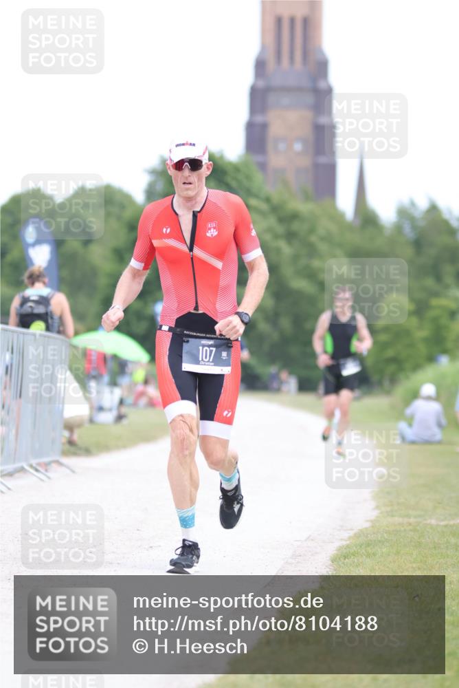 22.06.2025 - Viking Triathlon H.Heesch http://msf.ph/oto/8104188 22.06.2025 13:23:48 Laufen 107, 394 meine-sportfotos.de