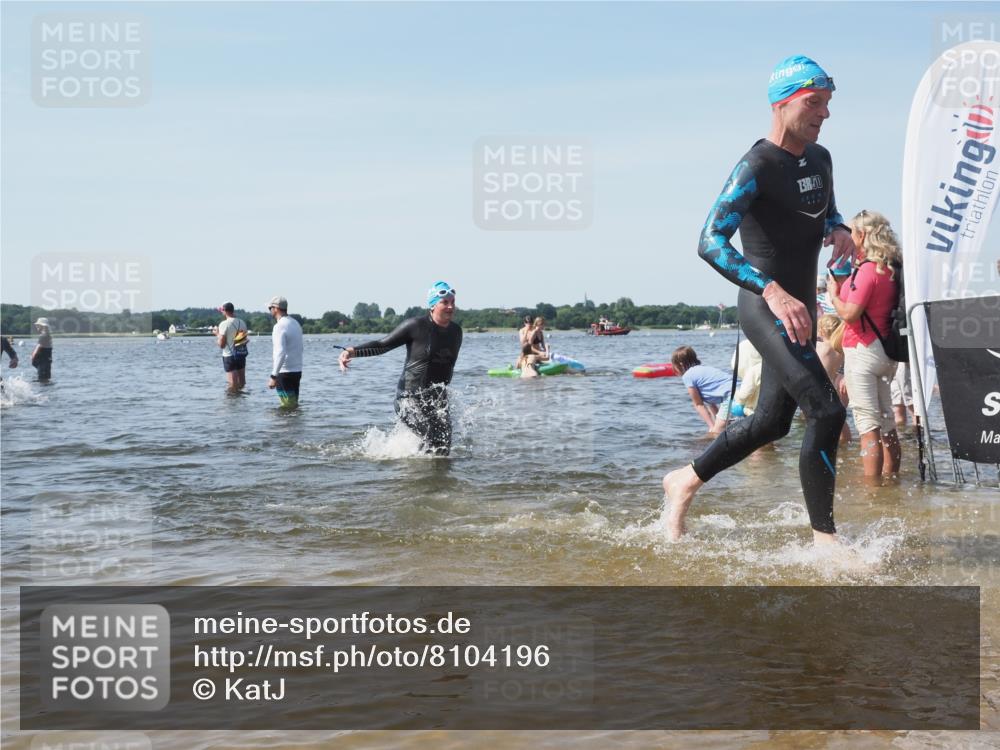 22.06.2025 - Viking Triathlon KatJ http://msf.ph/oto/8104196 22.06.2025 10:35:17 Schwimmen 139, 157, 204, 296, 320, 365, 395, 482, 508, 632, 660 meine-sportfotos.de