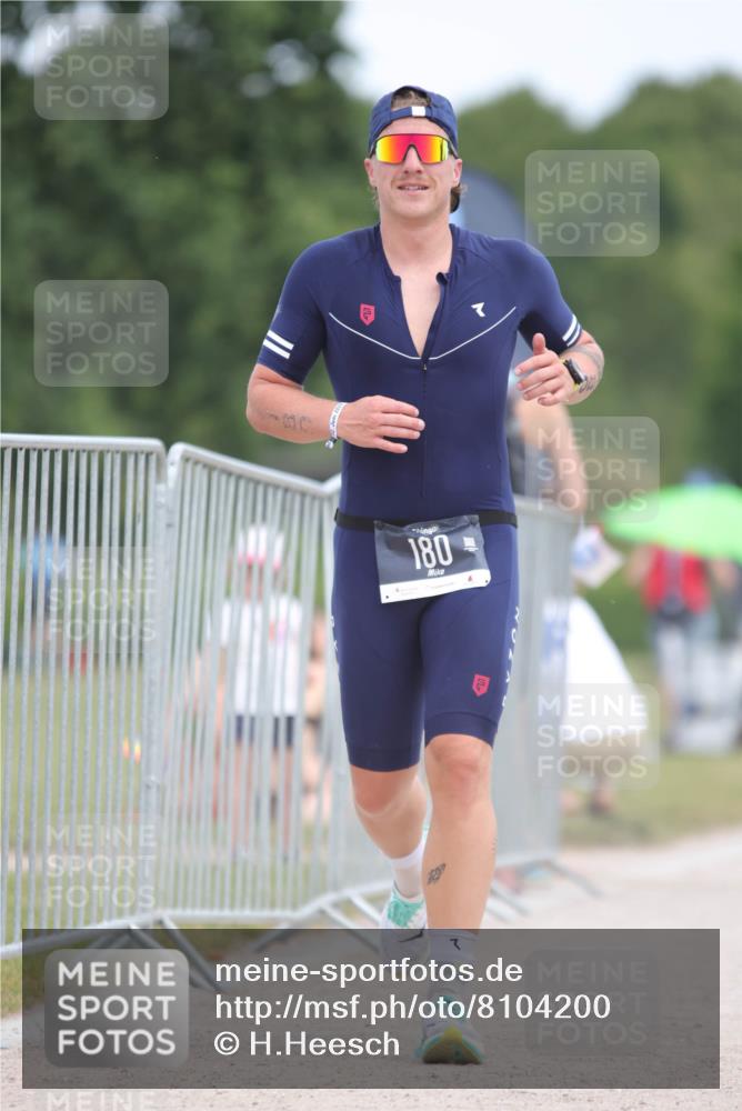 22.06.2025 - Viking Triathlon H.Heesch http://msf.ph/oto/8104200 22.06.2025 13:23:59 Laufen 85, 180, 313, 366 meine-sportfotos.de