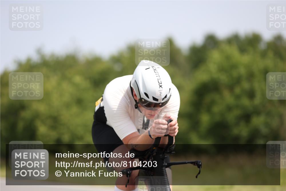 22.06.2025 - Viking Triathlon Yannick Fuchs http://msf.ph/oto/8104203 22.06.2025 12:07:30 Radfahren 21, 382 meine-sportfotos.de