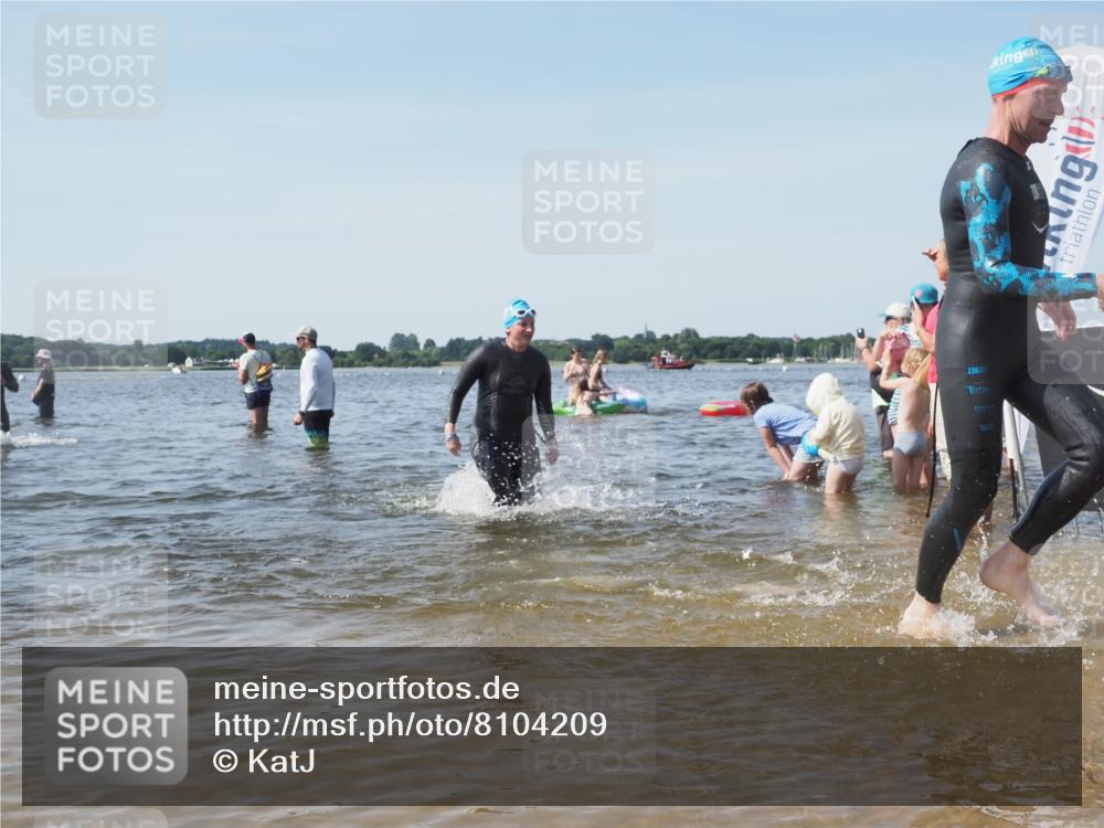22.06.2025 - Viking Triathlon KatJ http://msf.ph/oto/8104209 22.06.2025 10:35:17 Schwimmen 139, 157, 204, 296, 320, 365, 395, 482, 508, 632, 660 meine-sportfotos.de