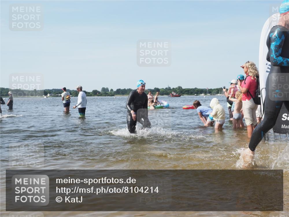 22.06.2025 - Viking Triathlon KatJ http://msf.ph/oto/8104214 22.06.2025 10:35:17 Schwimmen 139, 157, 204, 296, 320, 365, 395, 482, 508, 632, 660 meine-sportfotos.de